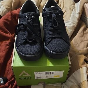 Women's Black Athletic Shoes